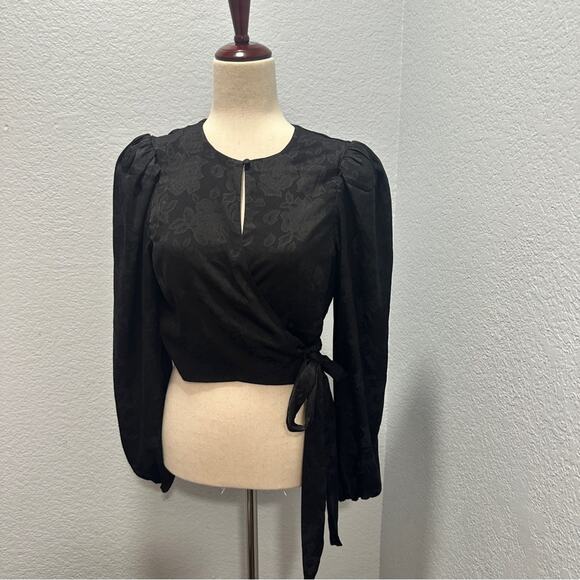 WAYF Size M Black Floral Jacquard Elegant Silky Cropped Classic Wrap Top Date - Picture 1 of 11